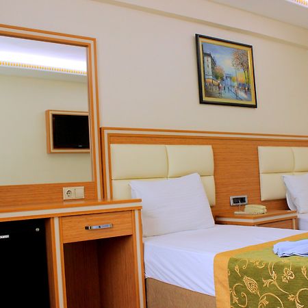 Hotel Buyuk Paris Istanbul Exterior foto