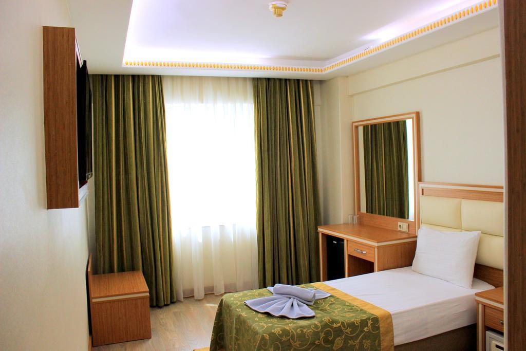 Hotel Buyuk Paris Istanbul Exterior foto