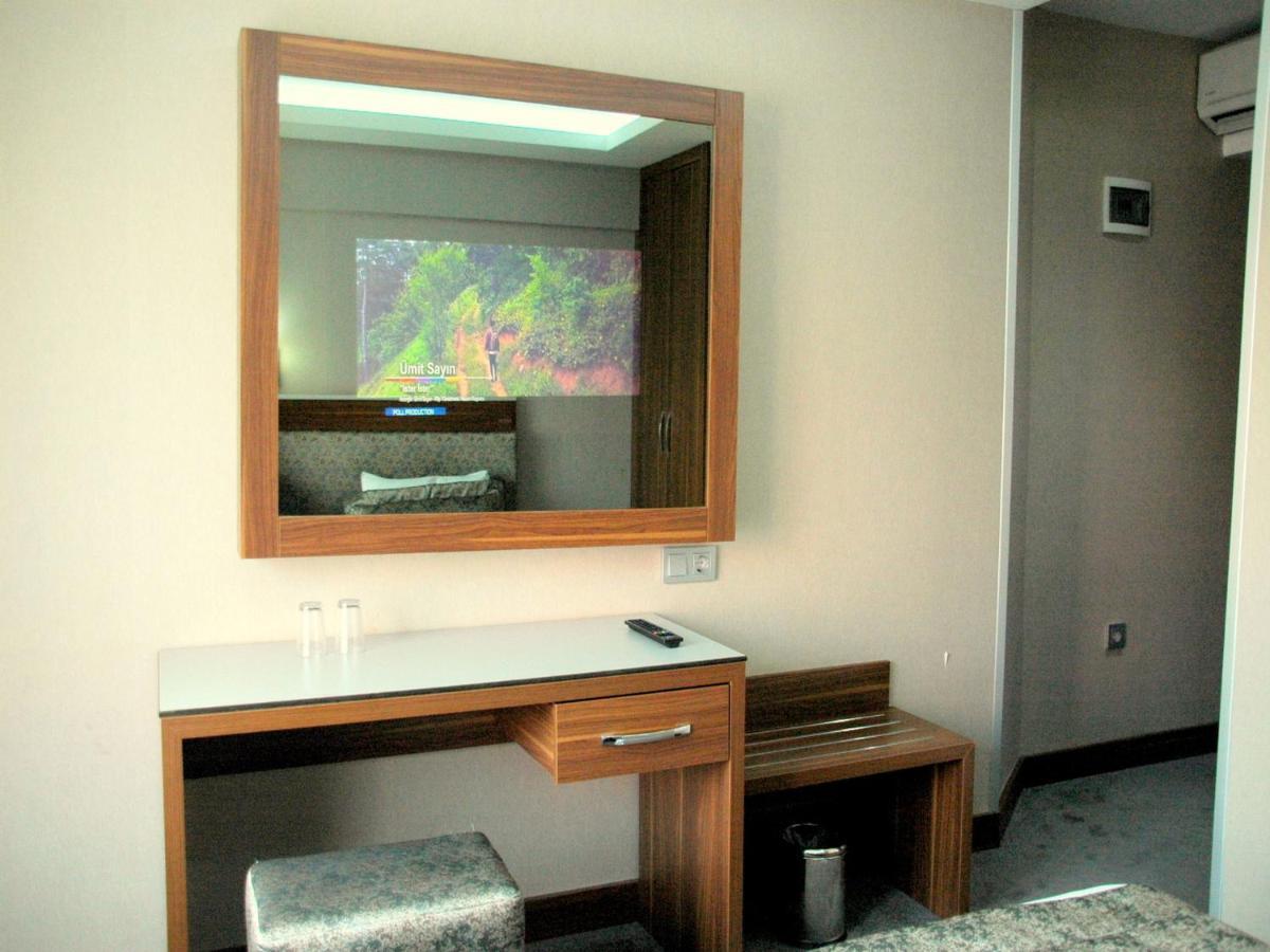Hotel Buyuk Paris Istanbul Zimmer foto