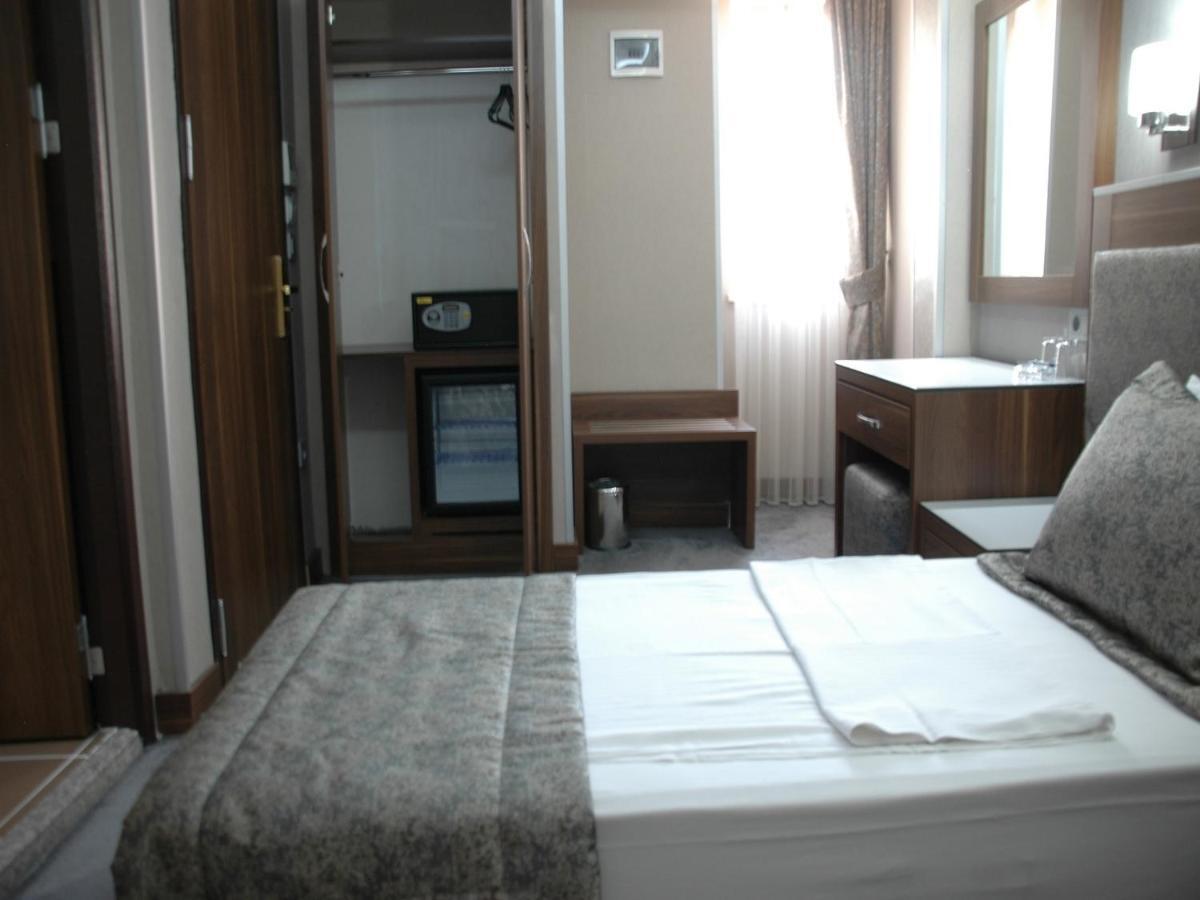 Hotel Buyuk Paris Istanbul Zimmer foto