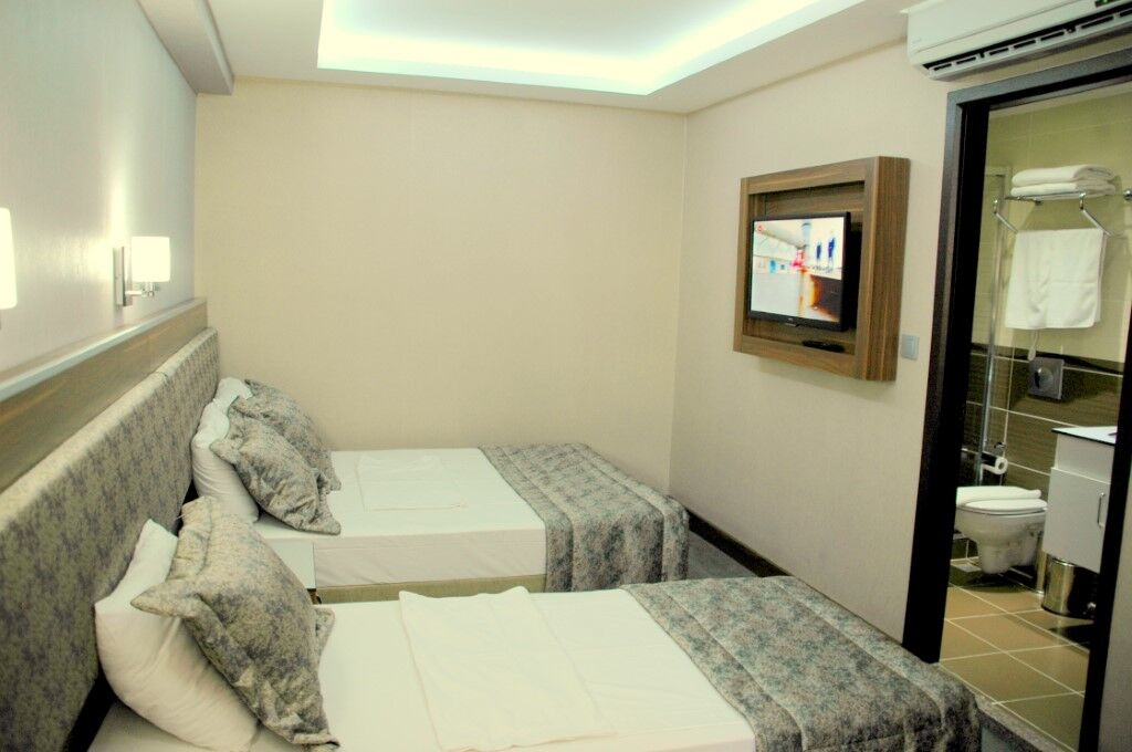 Hotel Buyuk Paris Istanbul Exterior foto